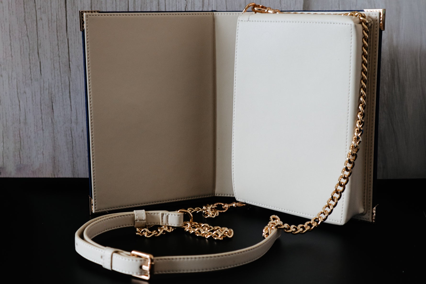 Kickstarter - Book Purses