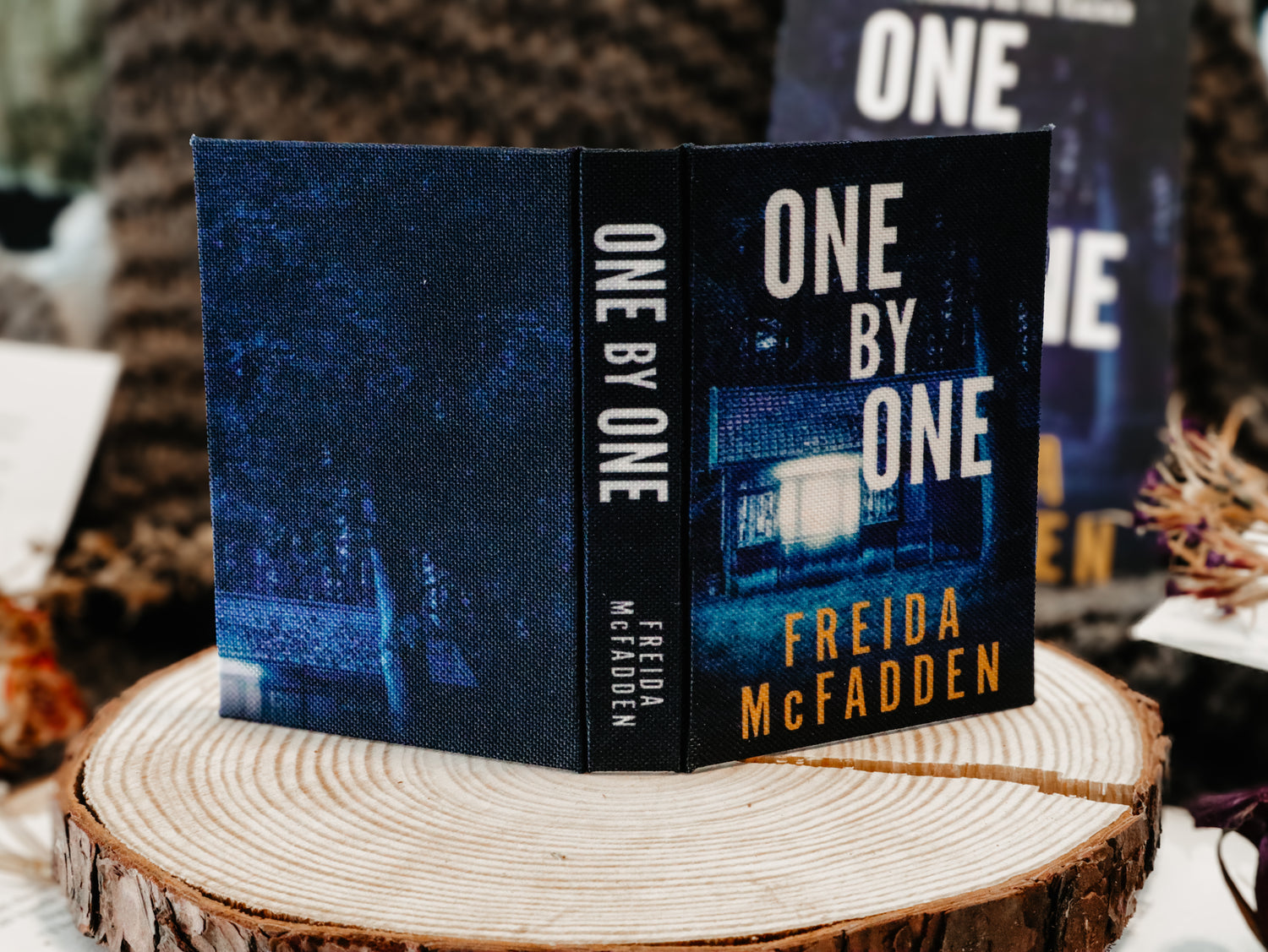 One By One Book Wallet *Officially Licensed* FREIDA MCFADDEN®