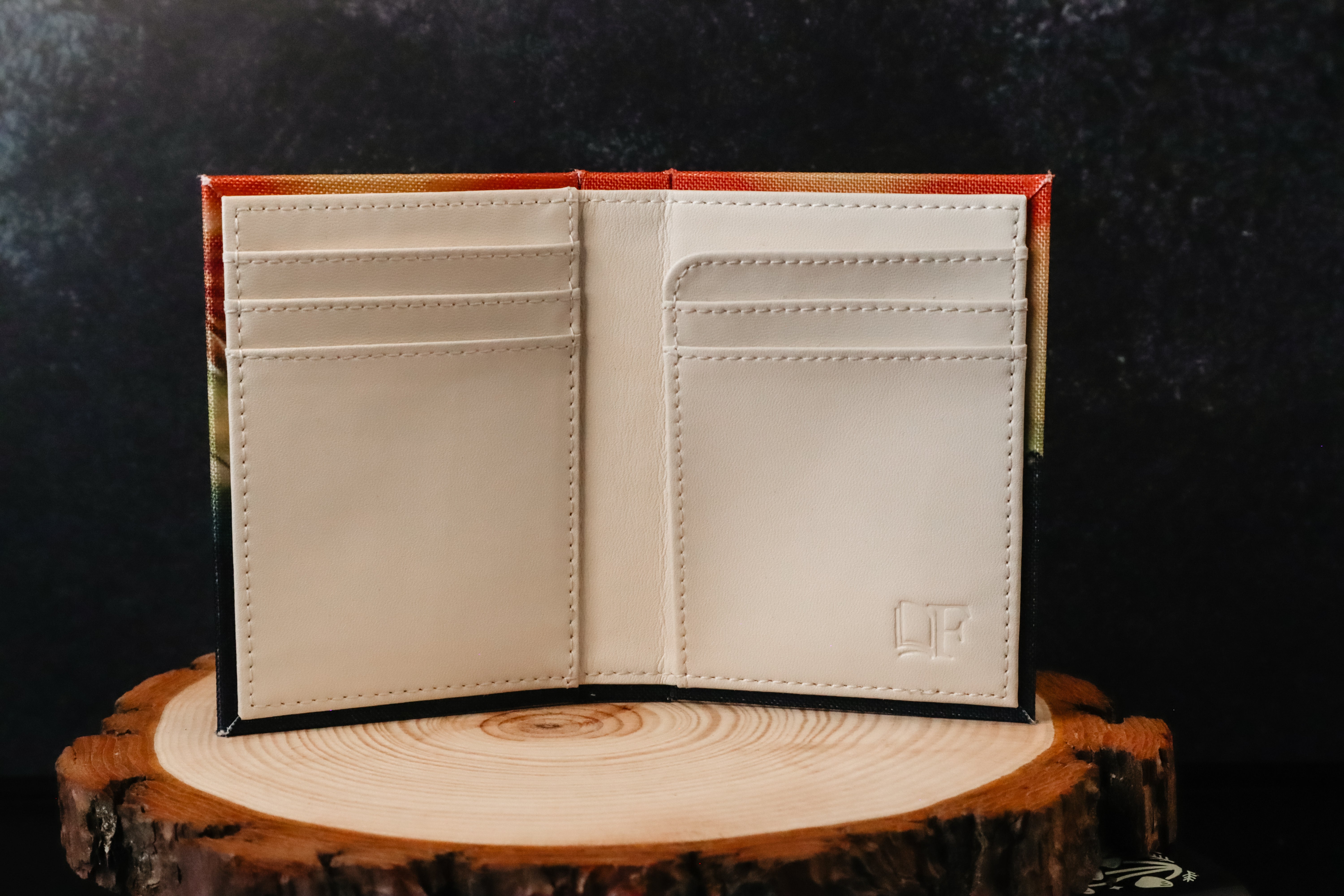 Featured Wallets – StoryFold