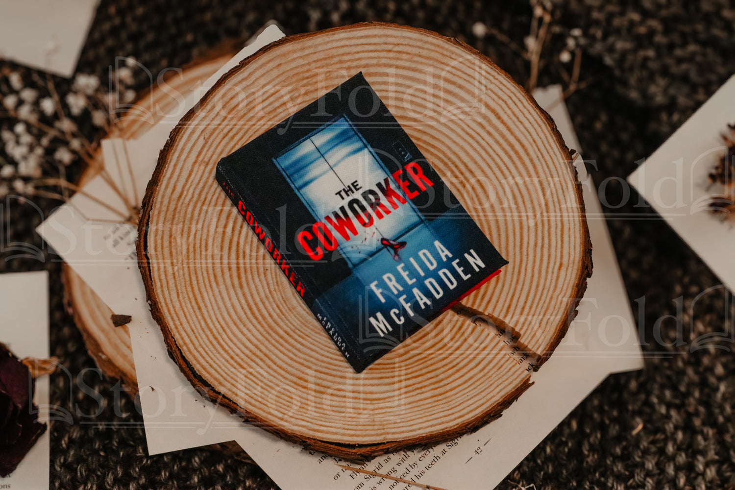 The Coworker Book Wallet *Officially Licensed* FREIDA MCFADDEN®