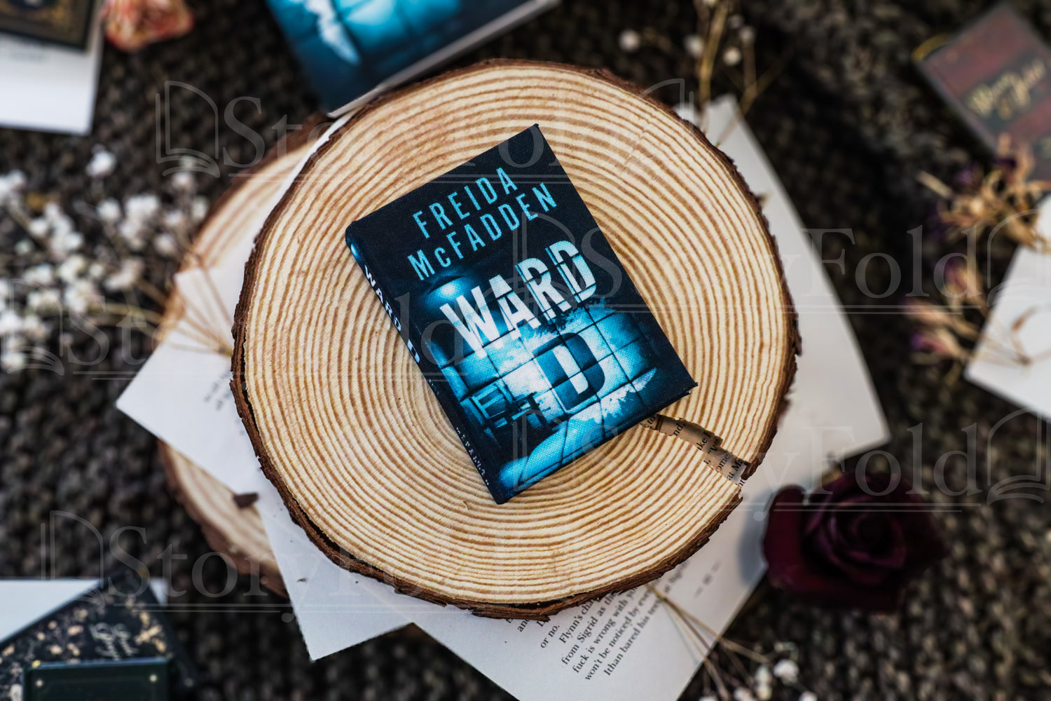 Ward D Book Wallet *Officially Licensed* FREIDA MCFADDEN®